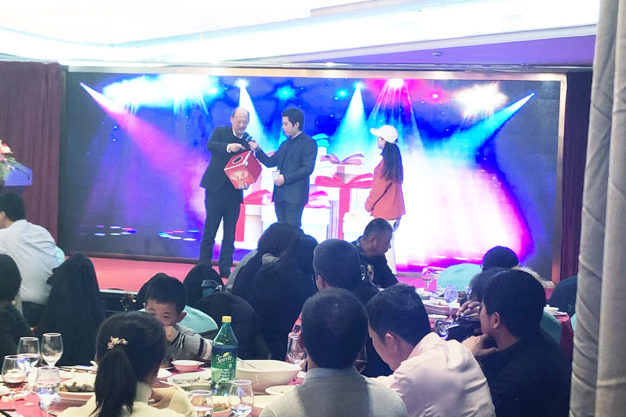 贏戰(zhàn)豬年、共創(chuàng)輝煌--山美股份隆重舉行2018年度表彰大會暨2019迎新年會