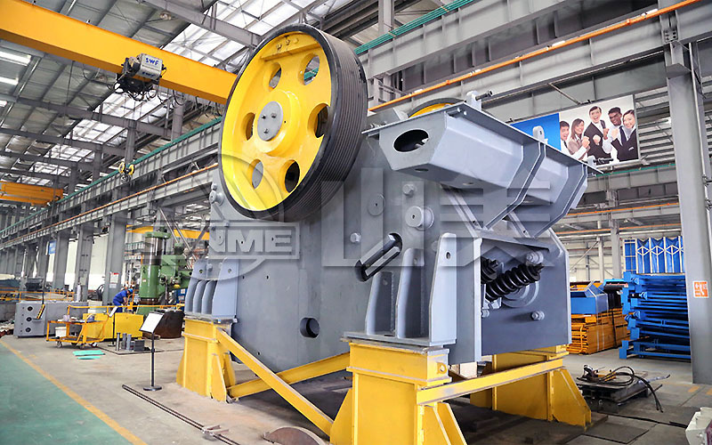 顎式破碎機(jī)怎么樣？顎式破碎機(jī)的性能特點(diǎn)